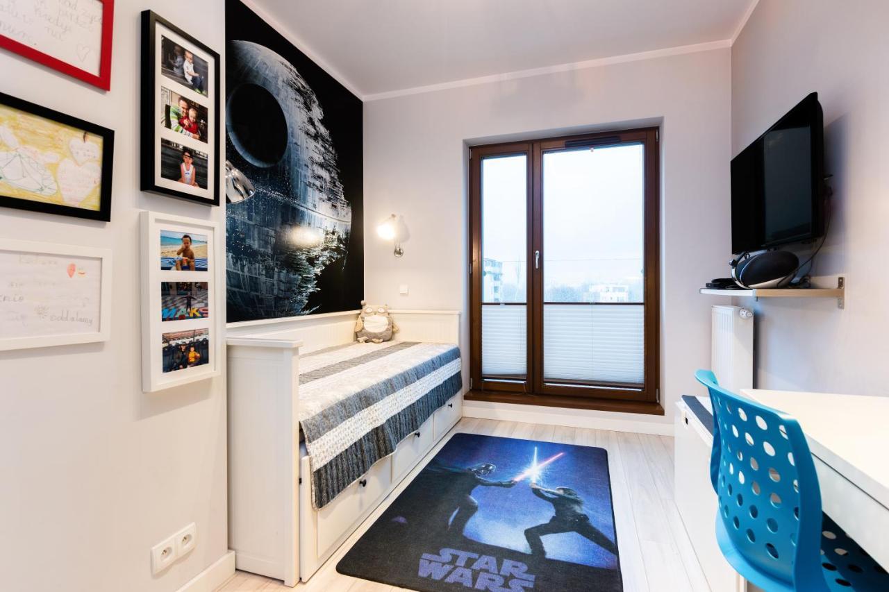 Elegant Business Accommodation With Parking - By Upstairs Krakow Dış mekan fotoğraf